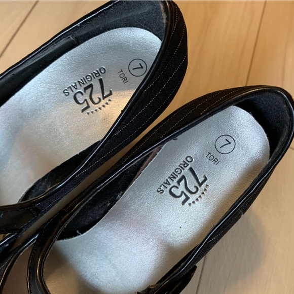 Black Pinstripe Heels with Strap - Picture 8 of 9